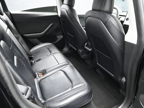 Used 2023 Tesla Model Y Long Range image 27