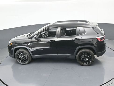 New 2026 Jeep Compass Latitude image 45