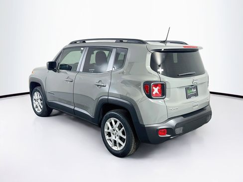 Used 2022 Jeep Renegade Latitude AWD/4WD image 5
