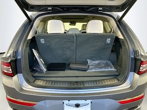 Certified 2026 Genesis GV80 2.5T Advanced image 28