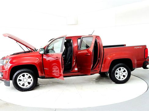 Used 2016 Chevrolet Colorado LT w/ LT Convenience Package image 10