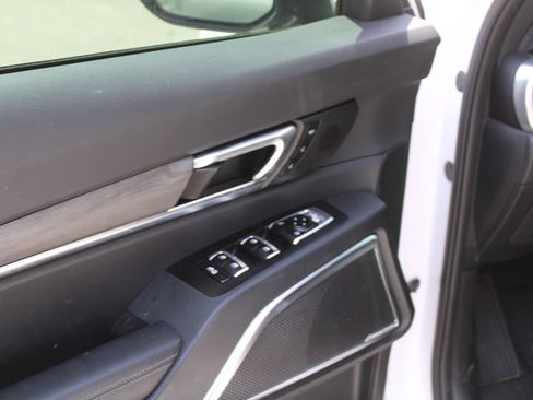 Certified 2024 Kia Telluride SX Prestige X-Line AWD/4WD image 20