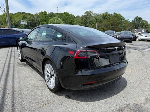 Used 2022 Tesla Model 3 Long Range AWD/4WD image 3