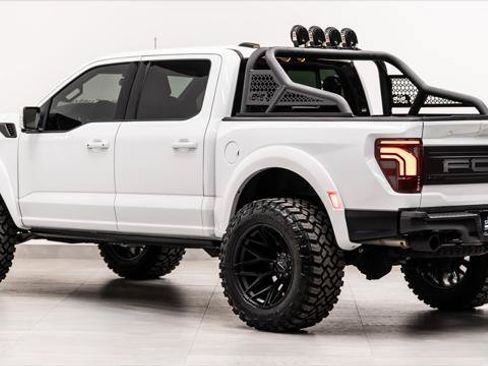 Used 2025 Ford F150 Raptor AWD/4WD image 10