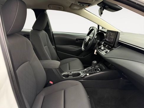 Used 2025 Toyota Corolla LE FWD image 15