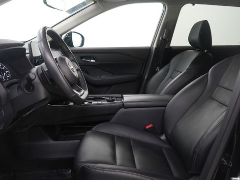 Used 2023 Nissan Rogue SL w/ SL Premium Package image 16