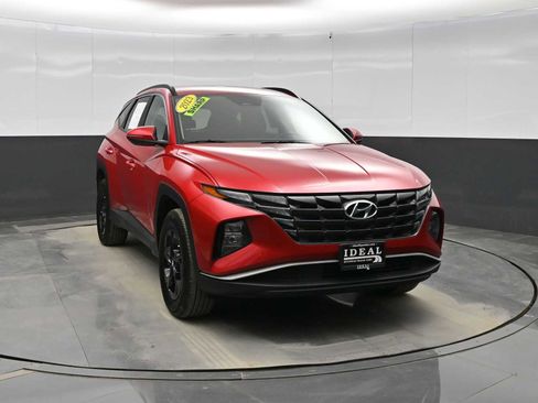 Used 2023 Hyundai Tucson SEL image 2