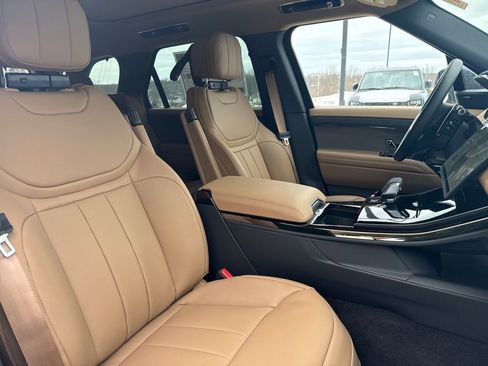 New 2026 Land Rover Range Rover Sport SE image 14