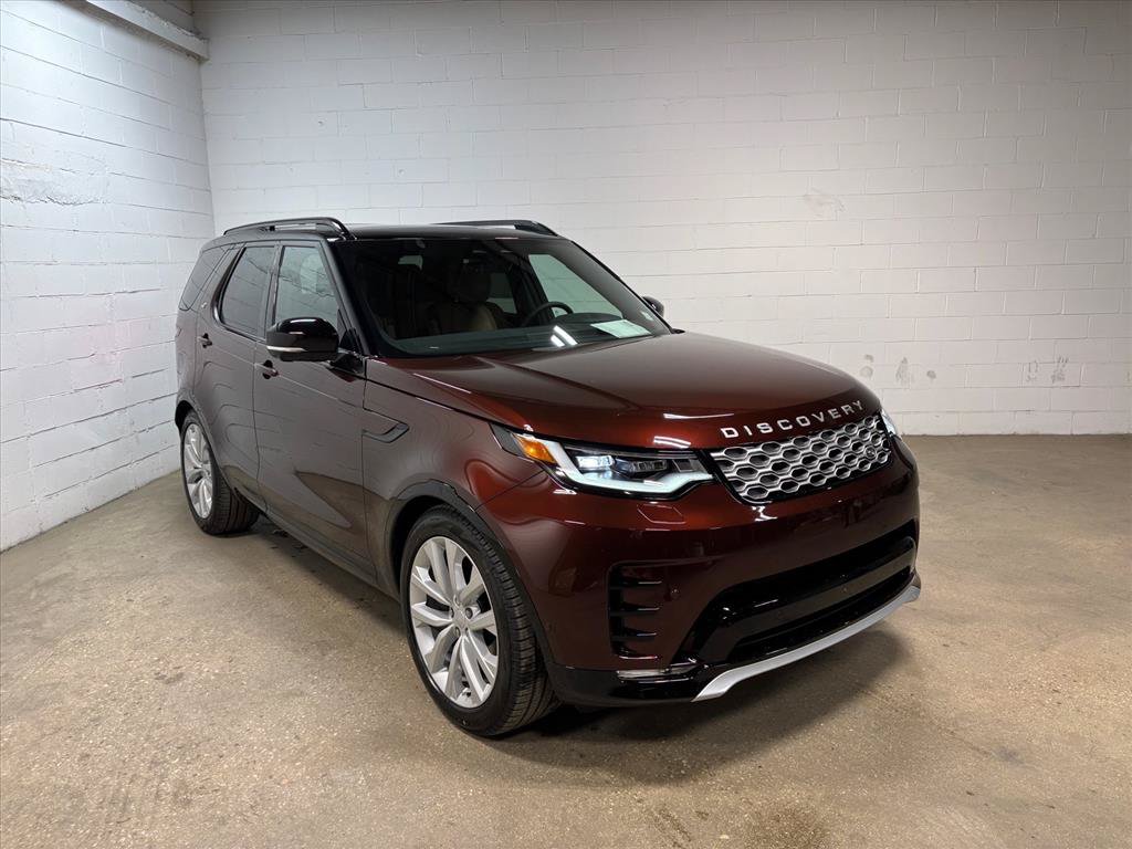 New 2026 Land Rover Discovery Limited Edition AWD/4WD image 4