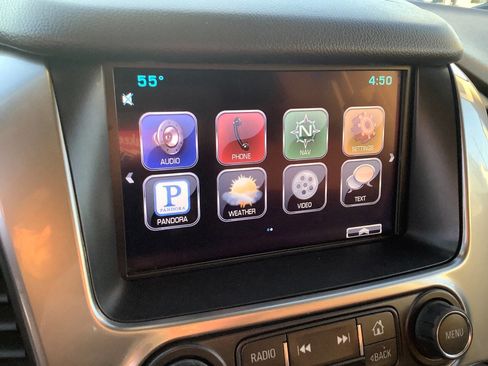 Used 2015 Chevrolet Suburban LTZ image 58