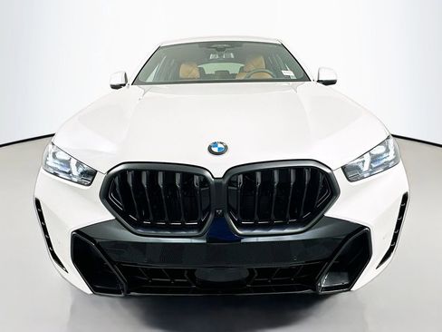 New 2026 BMW X6 xDrive40i image 2