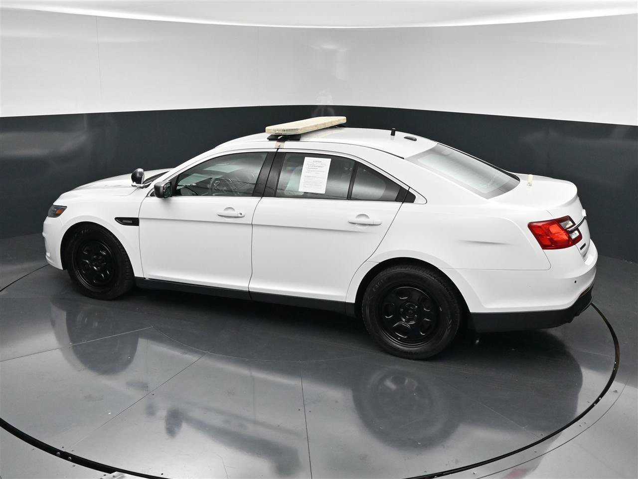 Used 2015 Ford Taurus Police Interceptor AWD image 25