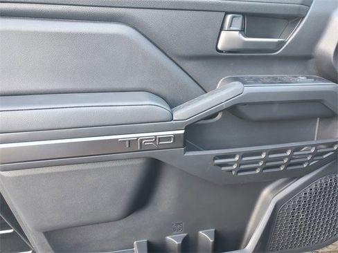 New 2025 Toyota Tacoma TRD Off-Road image 15