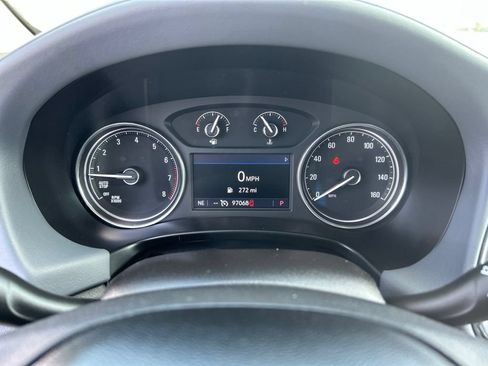 Used 2021 Buick Enclave Essence FWD image 24