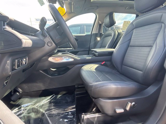 New 2026 Lincoln Nautilus Reserve w/ Jet Appearance Package AWD/4WD image 12