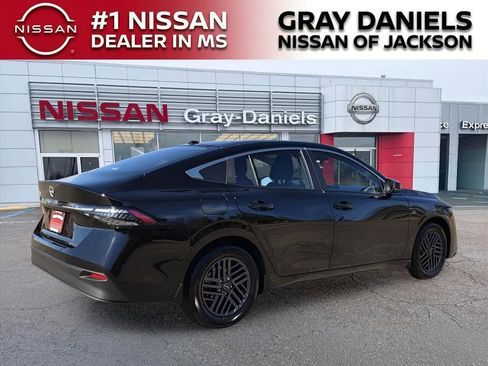 New 2026 Nissan Sentra SV w/ SV Convenience Package image 2