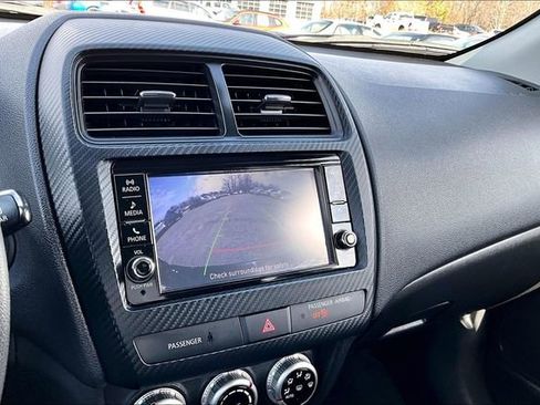 Used 2024 Mitsubishi Outlander Sport ES image 14