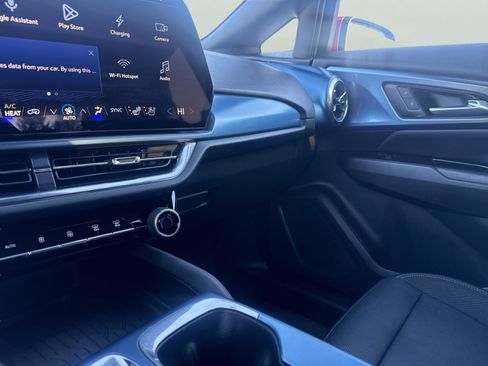 Used 2024 Chevrolet Equinox EV LT w/ LPO, Trailering Package image 21