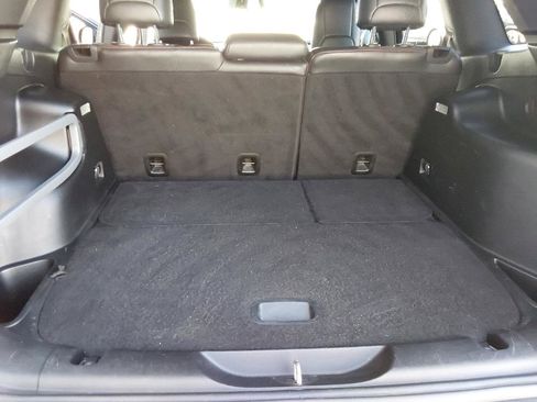 Used 2015 Jeep Cherokee Trailhawk w/ Cold Weather Group image 21