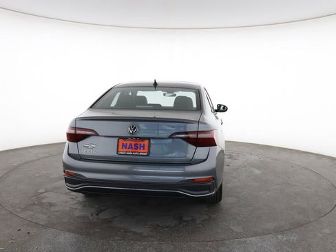 Used 2024 Volkswagen Jetta SE image 11