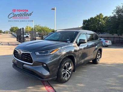 Used 2021 Toyota Highlander XLE
