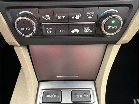 Used 2014 Acura ILX w/ Technology Package FWD image 24
