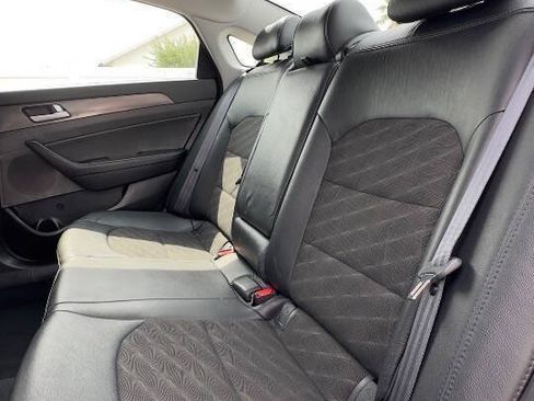 Used 2015 Hyundai Sonata Sport w/ Option Group 03 FWD image 12