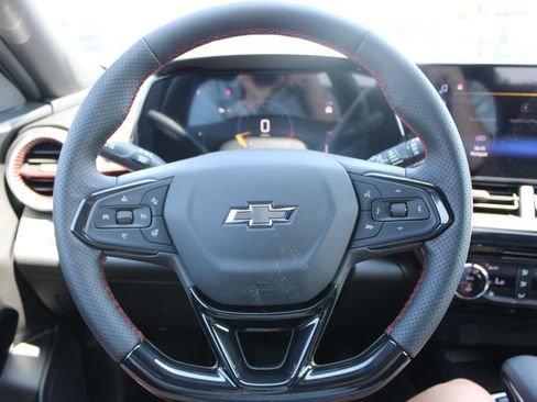 New 2026 Chevrolet Trax RS w/ Sunroof Package FWD image 35