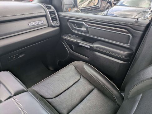 Used 2025 RAM 1500 Laramie AWD/4WD image 16