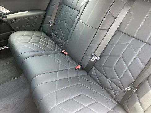 New 2025 BMW i7 xDrive60 image 16