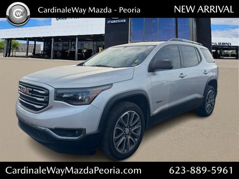 Used 2017 GMC Acadia SLT image 1