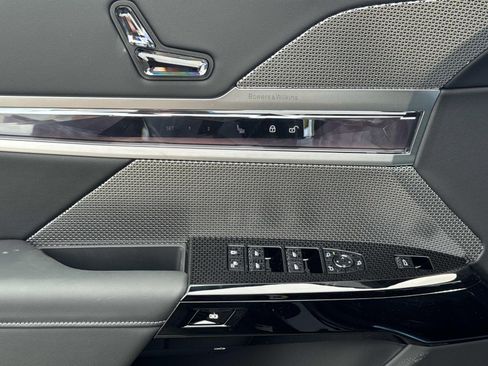 New 2026 BMW i7 xDrive60 AWD/4WD image 19