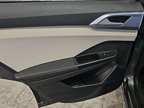 New 2026 Volkswagen Taos SE AWD/4WD image 20