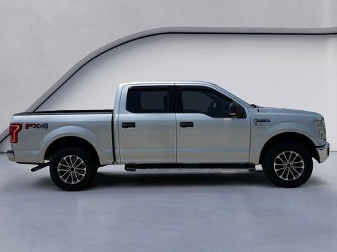 Used 2015 Ford F150 XLT w/ Equipment Group 301A Mid AWD/4WD image 6