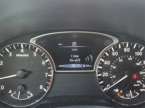 Used 2020 Nissan Pathfinder SV w/ Cargo Package image 19