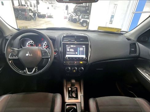 Used 2025 Mitsubishi Outlander Sport SE AWD/4WD image 21