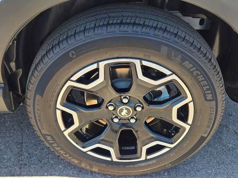 Used 2025 Ford Bronco Sport Outer Banks w/ Outer Banks Tech Package+ AWD/4WD image 11