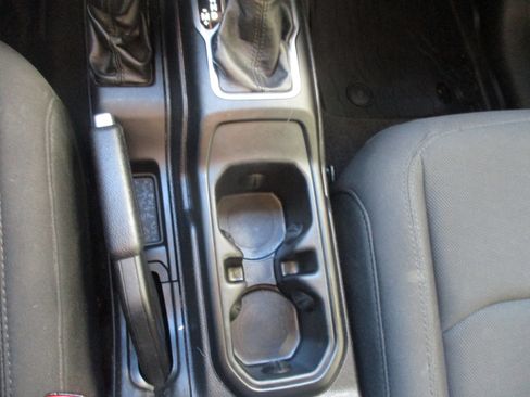 Used 2019 Jeep Wrangler Unlimited Sport image 11