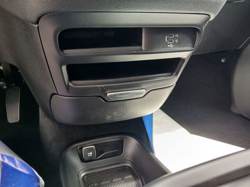 New 2026 Chrysler Pacifica Select AWD/4WD image 32