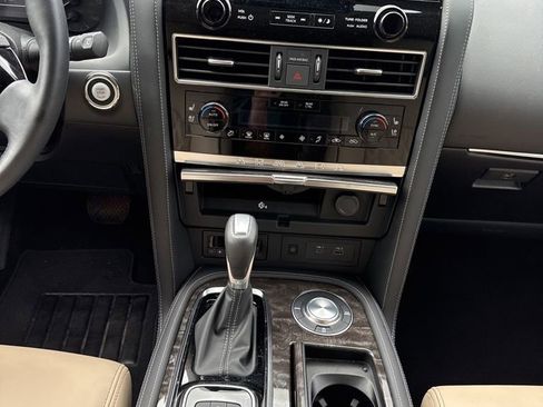 Used 2024 Nissan Armada Platinum w/ Captain's Chairs Package image 11