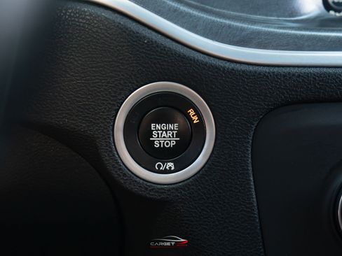 Used 2018 Dodge Charger R/T RWD image 30