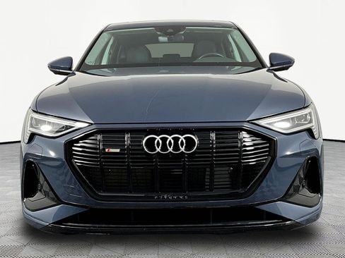 Used 2022 Audi e-tron Premium Plus w/ Premium Plus Package AWD/4WD image 2