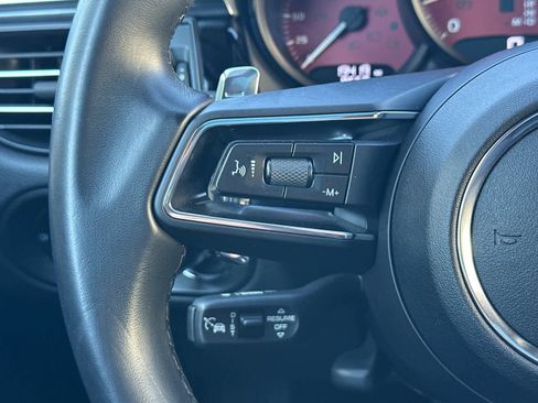 Used 2023 Porsche Macan S image 26