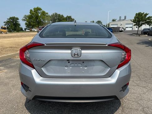 Used 2017 Honda Civic EX-L image 9