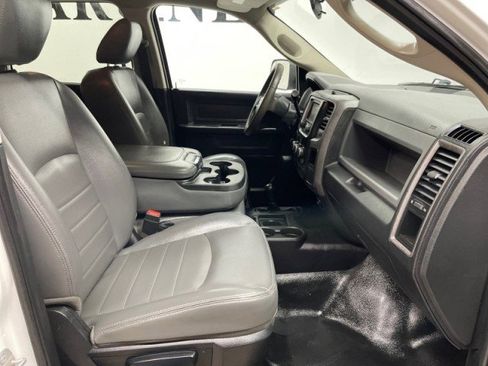Used 2018 RAM 3500 Tradesman image 20
