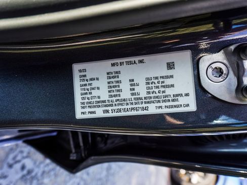 Used 2023 Tesla Model 3 Standard Range image 40