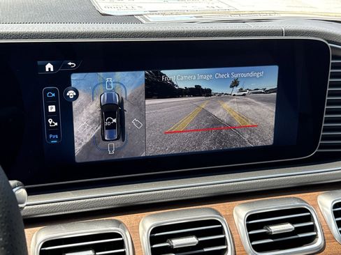 New 2026 Mercedes-Benz GLS 580 4MATIC image 30
