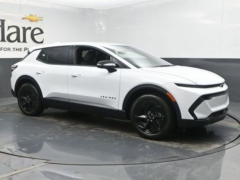 New 2026 Chevrolet Equinox EV LT image 6