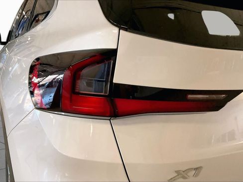 Used 2025 BMW X1 xDrive28i AWD/4WD image 26