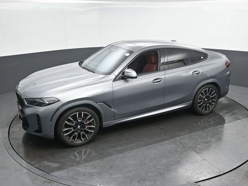 Used 2024 BMW X6 xDrive40i w/ Premium Package image 41